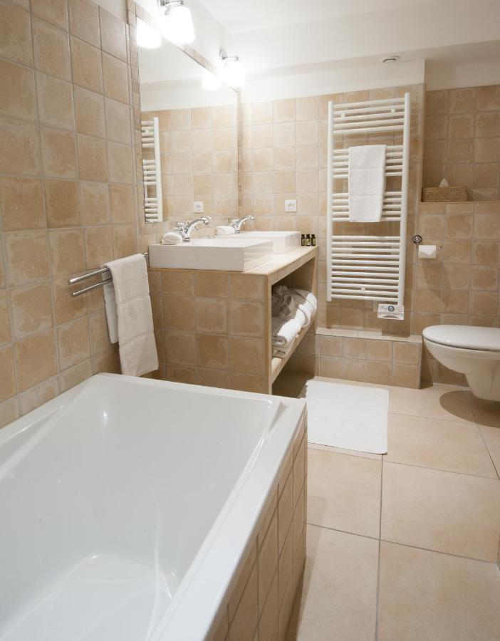 Domaine Le Bois Des Dames Bed & Breakfast Chantemerle-les-Grignan Bagian luar foto