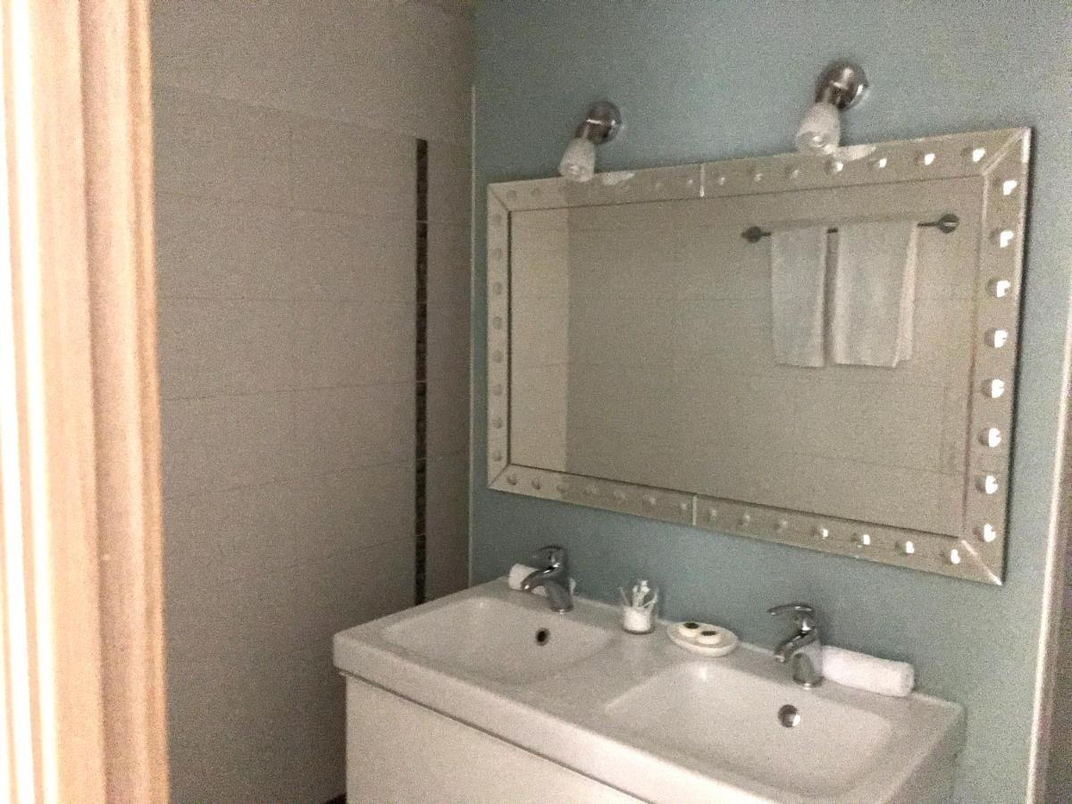 Domaine Le Bois Des Dames Bed & Breakfast Chantemerle-les-Grignan Bagian luar foto