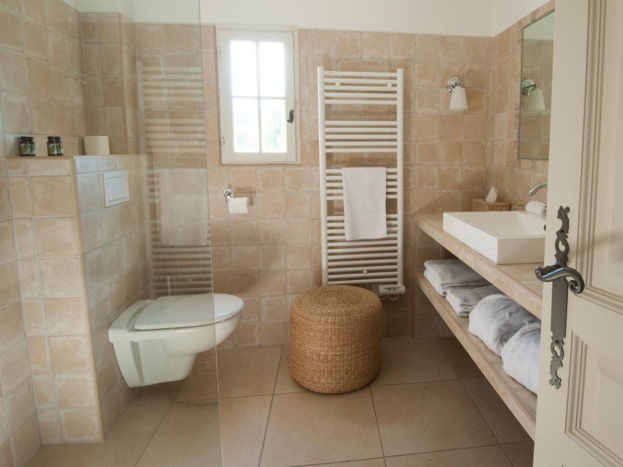 Domaine Le Bois Des Dames Bed & Breakfast Chantemerle-les-Grignan Bagian luar foto